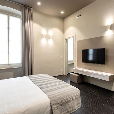 Salina Luxury Suites Parma Exteriér fotografie