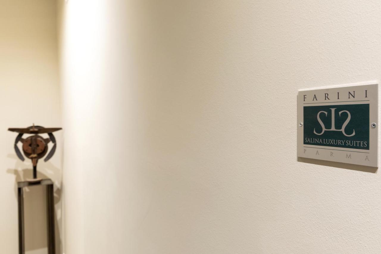 Salina Luxury Suites Parma Exteriér fotografie