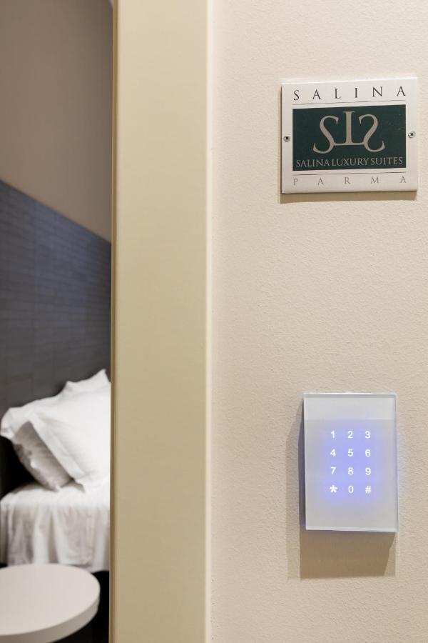 Salina Luxury Suites Parma Exteriér fotografie