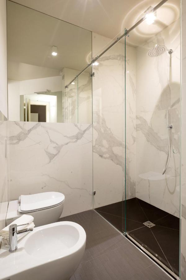 Salina Luxury Suites Parma Exteriér fotografie